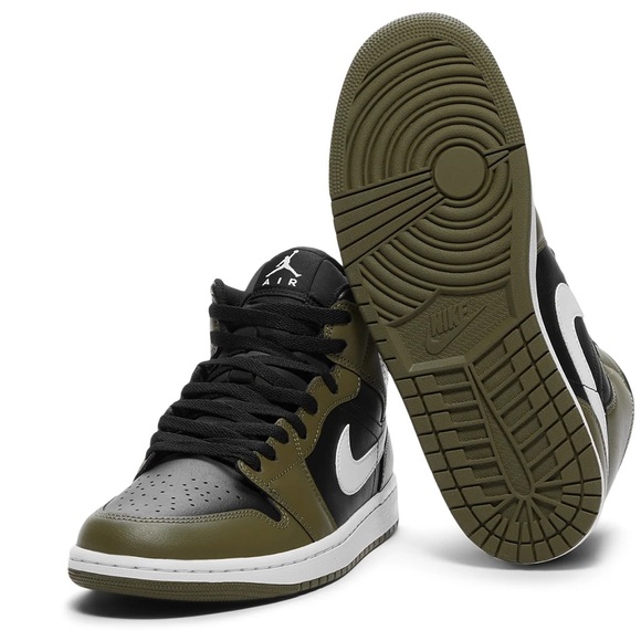 Air Jordan 1 Mid GS in Army Green - Picture 9 of 10